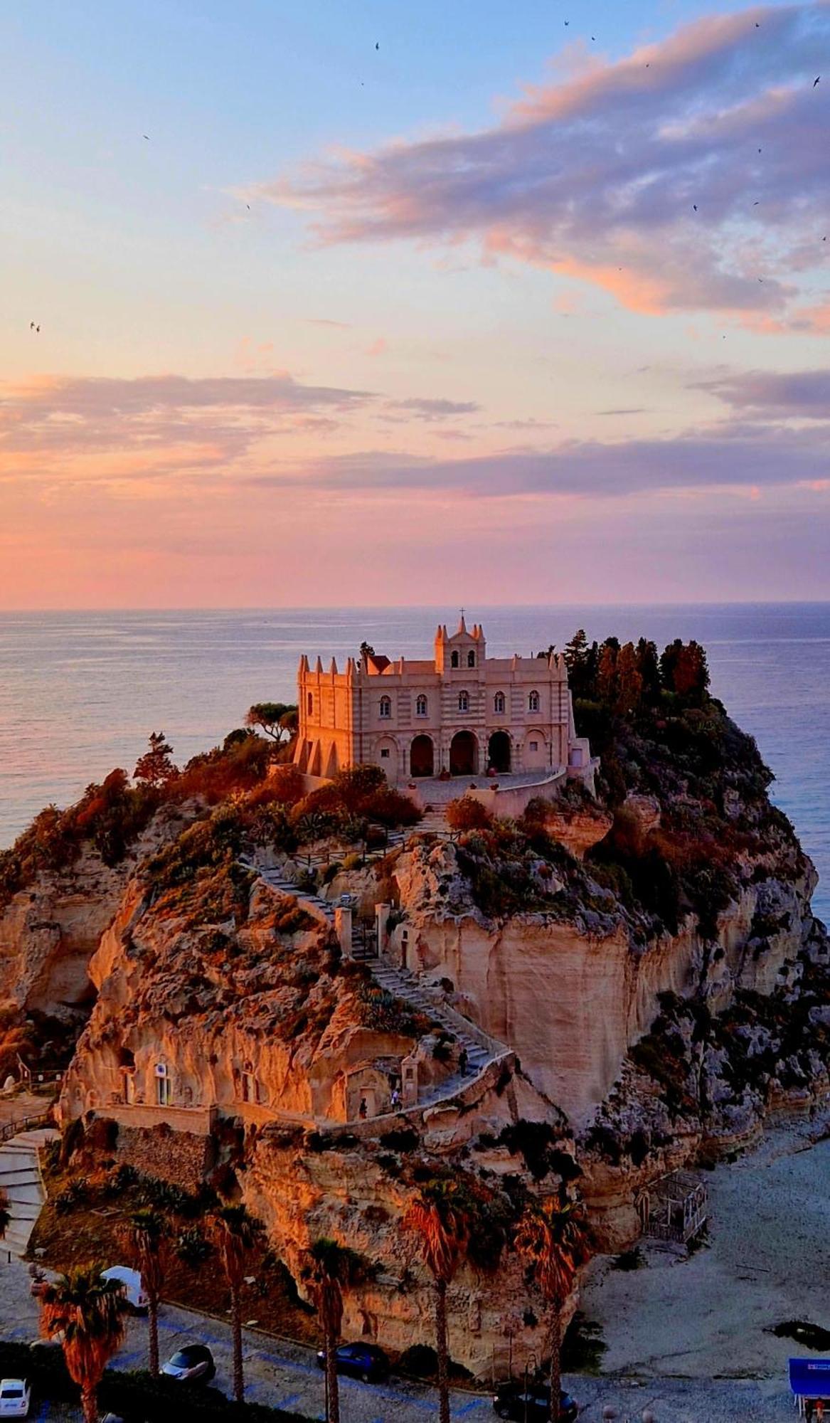 In The Heart Of The Historic Center, Near The Sea Appartement Tropea Buitenkant foto